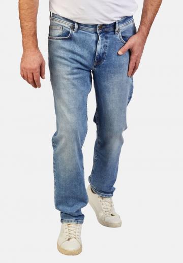 Прямые джинсы