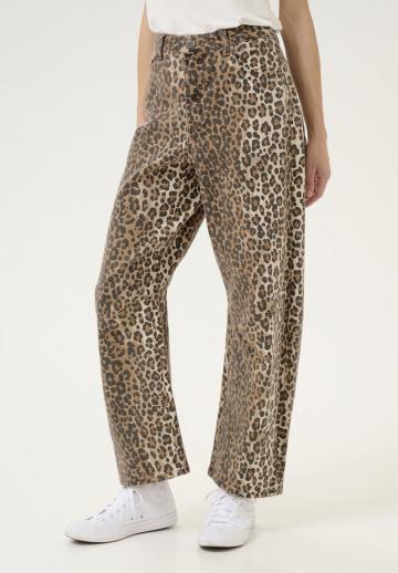 Свободные джинсы