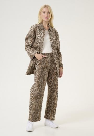 Свободные джинсы