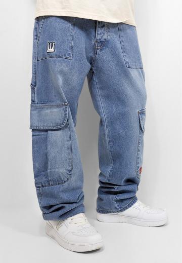 Прямые джинсы