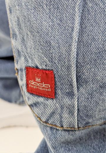 Прямые джинсы