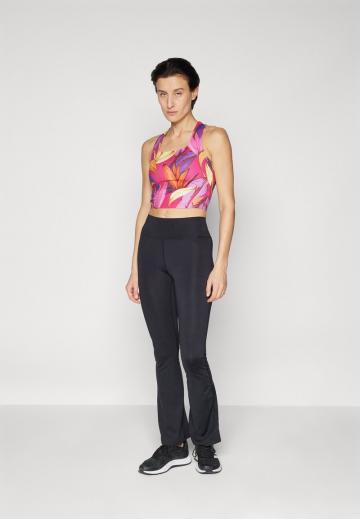 Спортивный топ