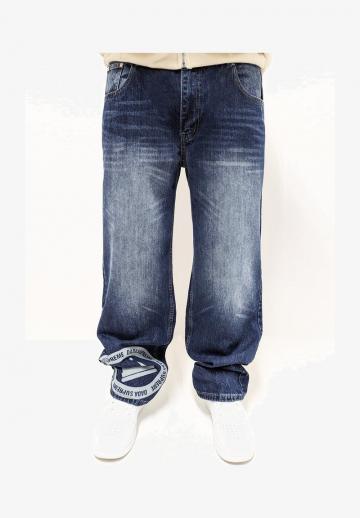 Прямые джинсы