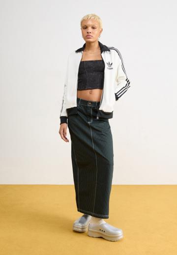 Спортивная куртка