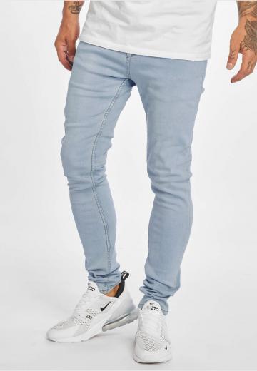 Узкие джинсы