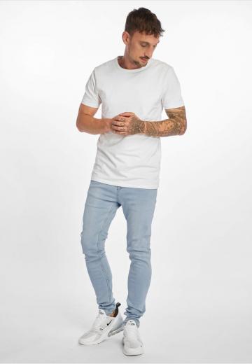 Узкие джинсы