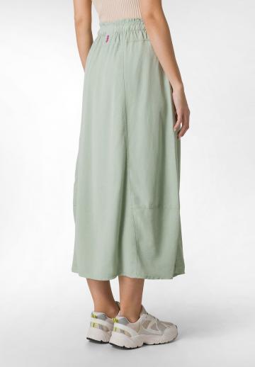 Юбка с накладными карманами