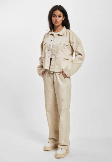 Блейзер с накладными карманами