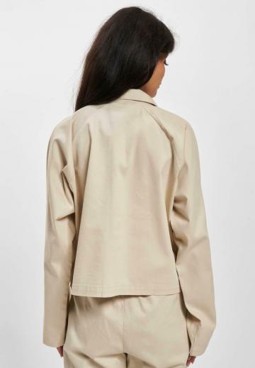 Блейзер с накладными карманами