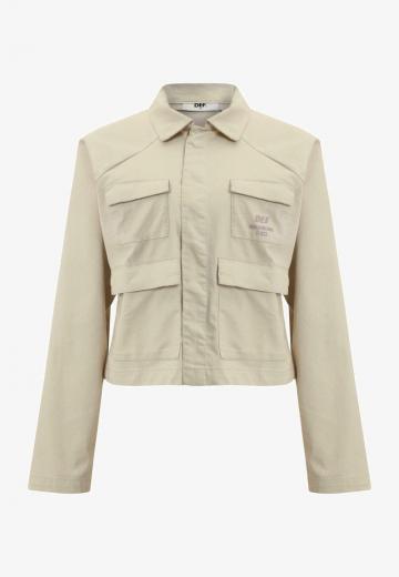 Блейзер с накладными карманами