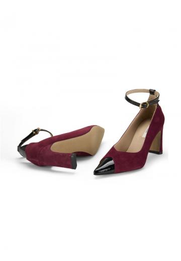 Туфли с ремешком