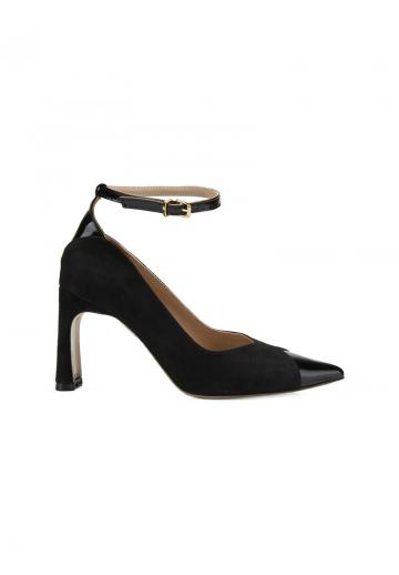 Туфли с ремешком