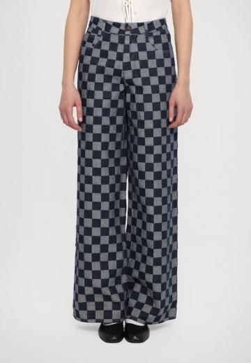 Джинсы бойфренда