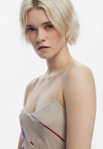 Короткое платье