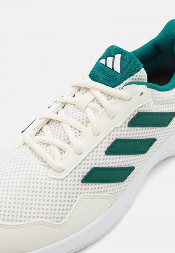 Теннисные кроссовки