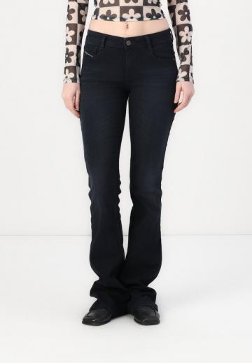 Клешеные брюки