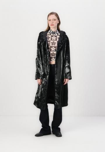 Клешеные брюки