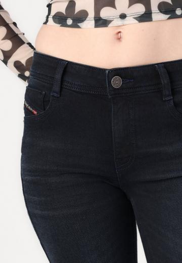 Клешеные брюки