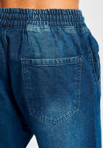 Узкие джинсы