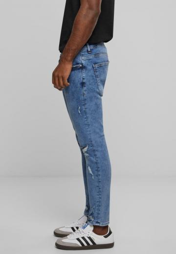 Узкие джинсы