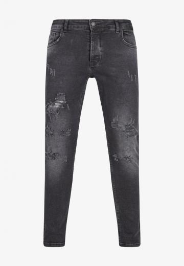 Узкие джинсы