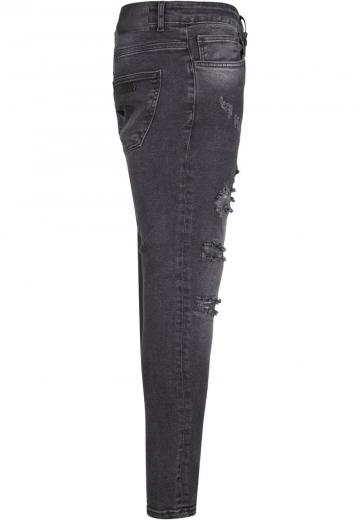 Узкие джинсы