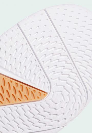 Кроссовки для зала