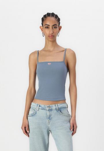 Топ на бретельках