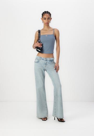 Топ на бретельках