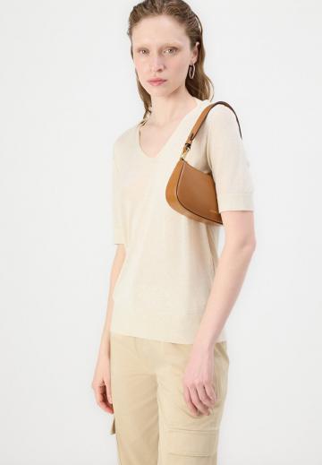 Брюки с накладными карманами