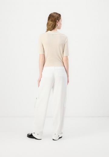 Брюки с накладными карманами