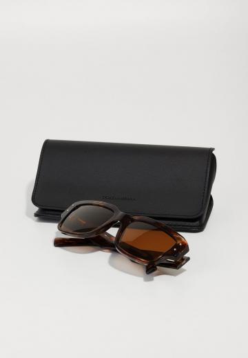 Солнечные очки