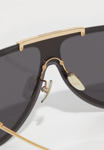 Солнечные очки