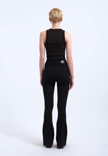 Клешеные джинсы