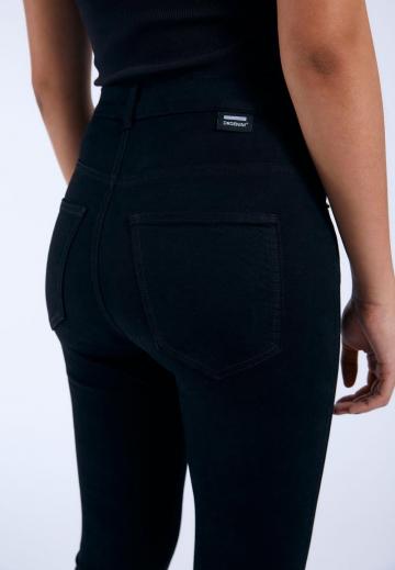 Клешеные джинсы