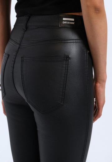 Клешеные джинсы