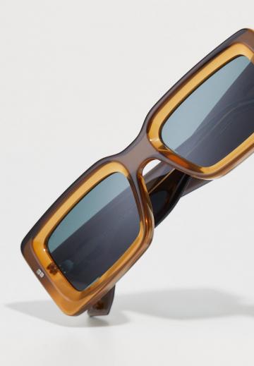 Солнечные очки