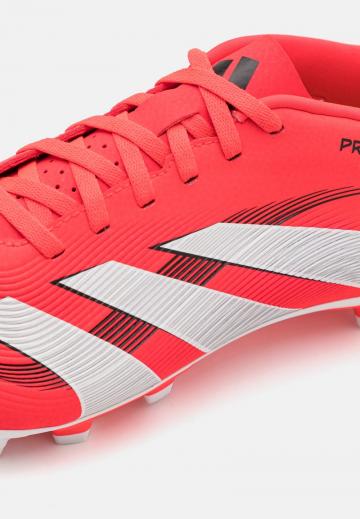 Футбольные бутсы