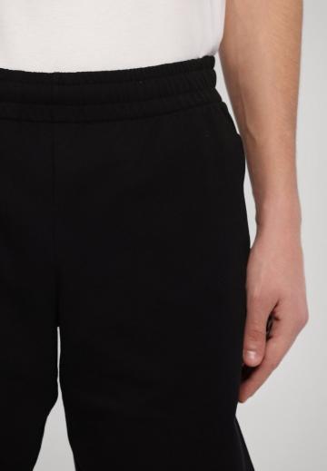 Спортивныве шорты