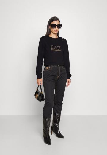 Спортивная толстовка