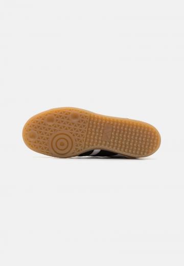 Футбольные бутсы