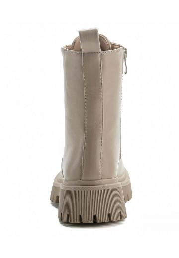 Ботинки на шнуровке