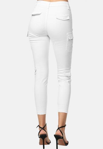 Брюки с накладными карманами