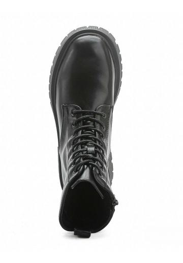 Ботинки на шнуровке