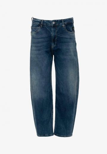 Свободные джинсы