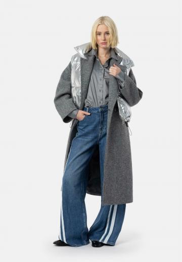 Клешеные джинсы