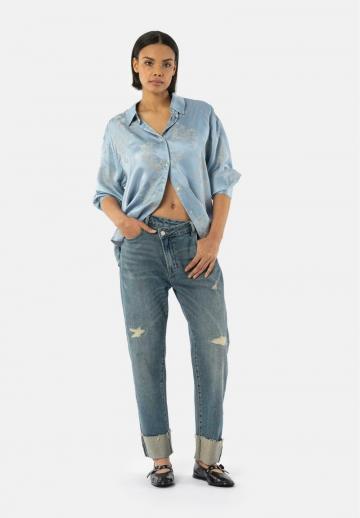 Прямые джинсы