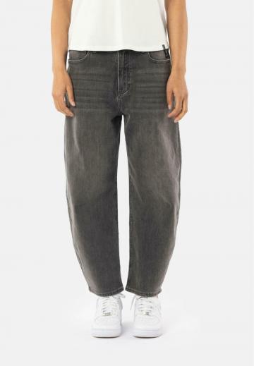 Свободные джинсы