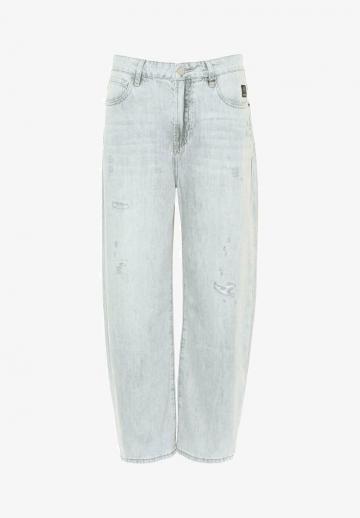 Короткие джинсы