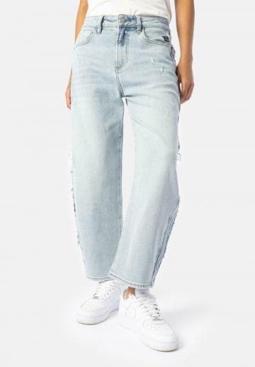 Свободные джинсы